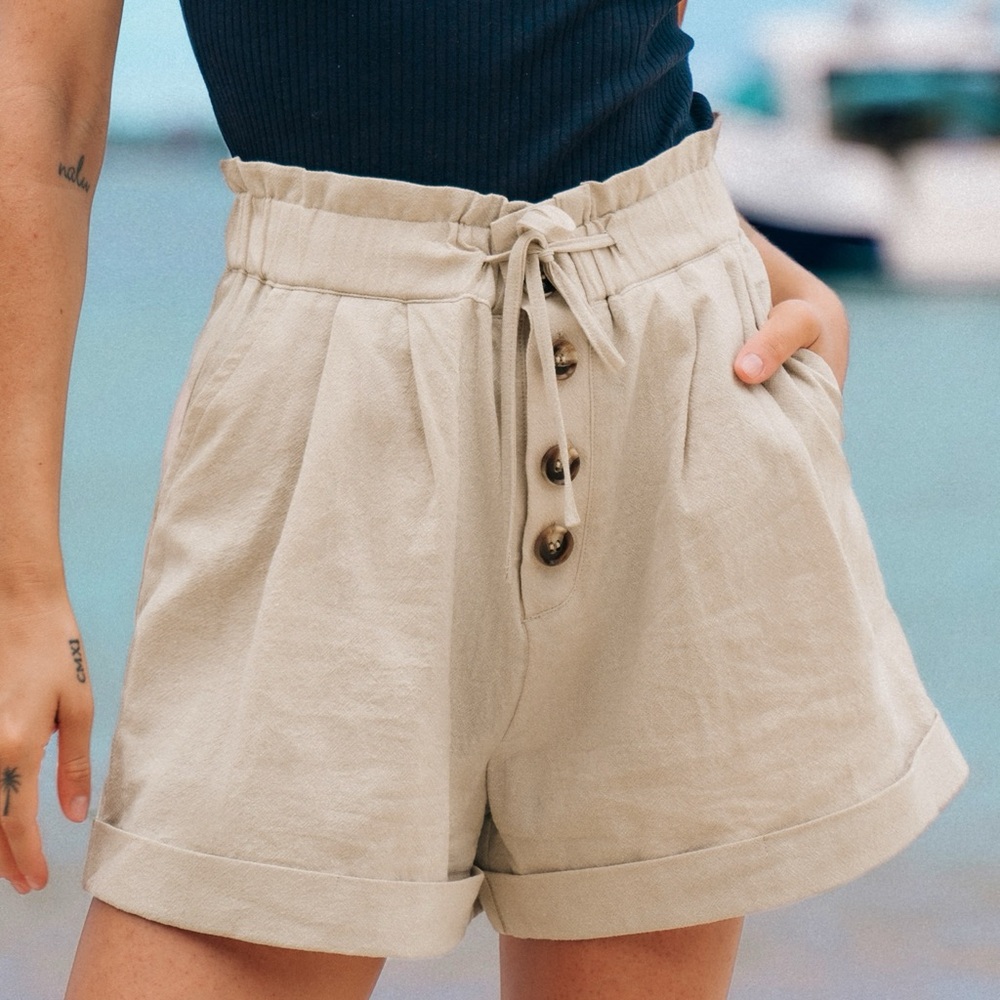 CUPSHE khaki paperbag shorts size small